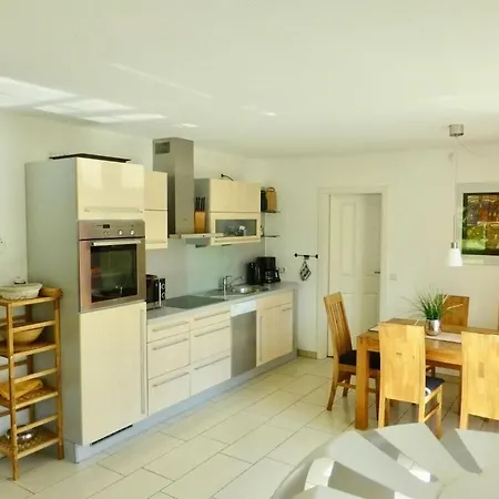 Sandpiper Ground Floor Apartment Wohlenberg